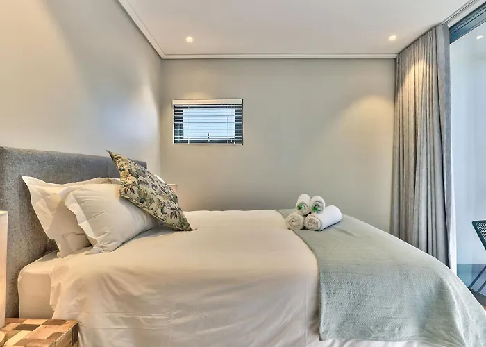 Elegant Apartment In The City