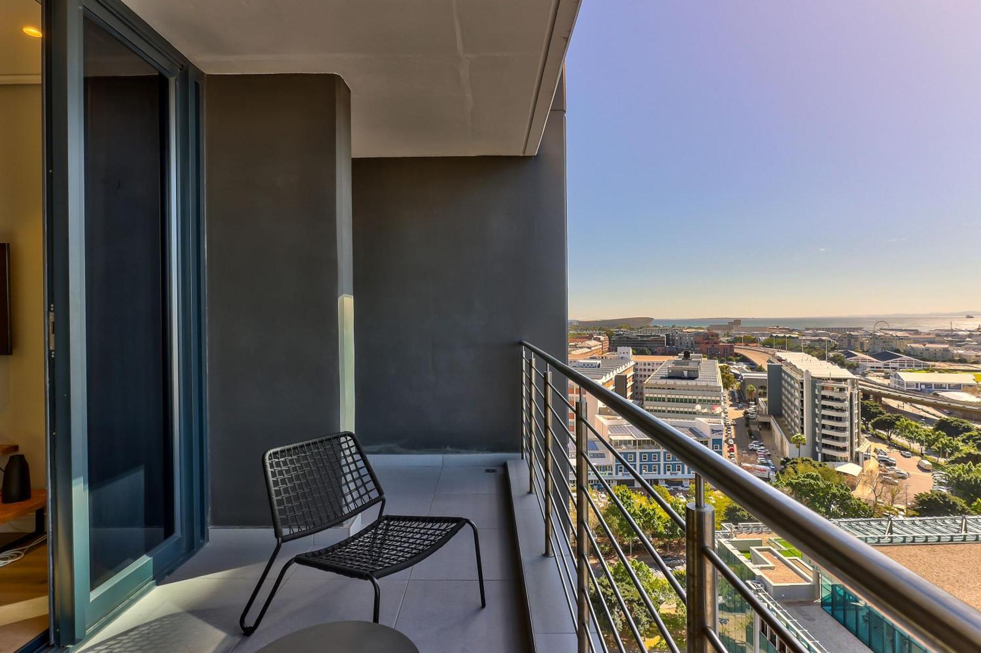 Elegant In The Apartment Cape Town